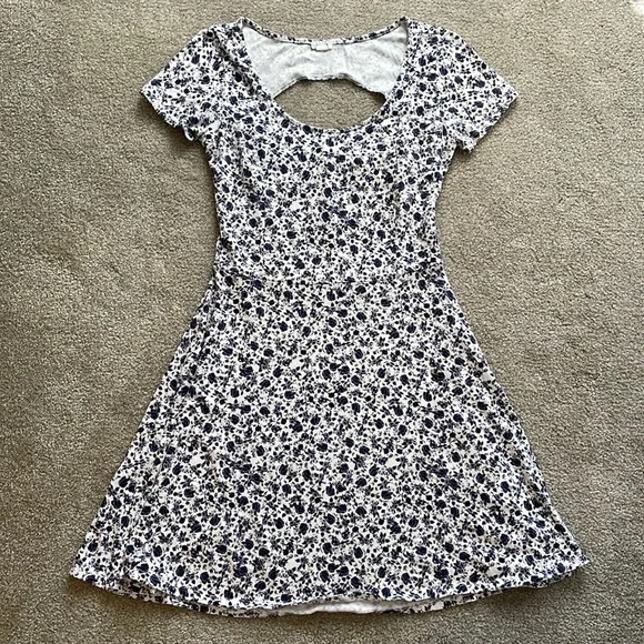 Garage | Dresses | Garage White Dress With Purple Flowers Size M | Poshmark Garage | Dresses | Garage White Dress With Purple Flowers Size M | Poshmark
